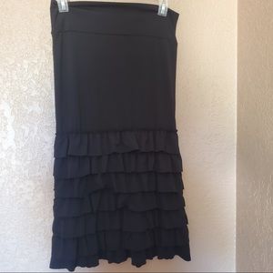 Black skirt extender